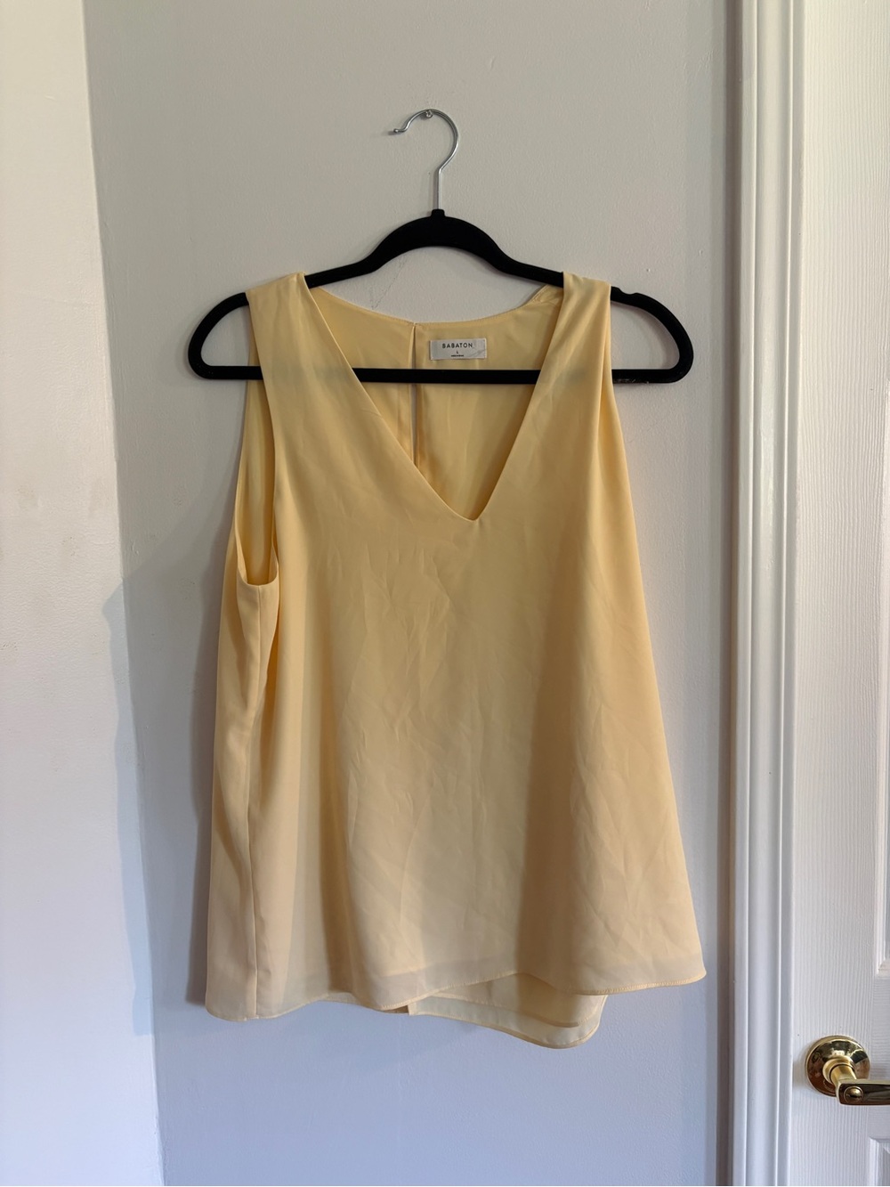 Babaton Pale Yellow V-Neck Sleeveless Camisole